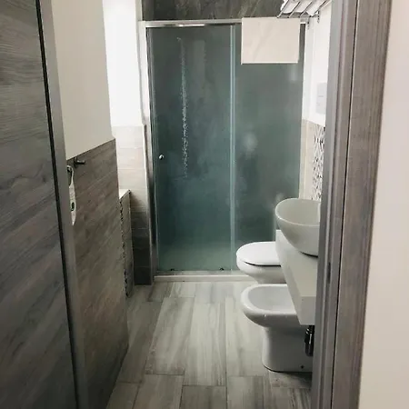 A Casa Di Gemma לינה וארוחת בוקר נאפולי